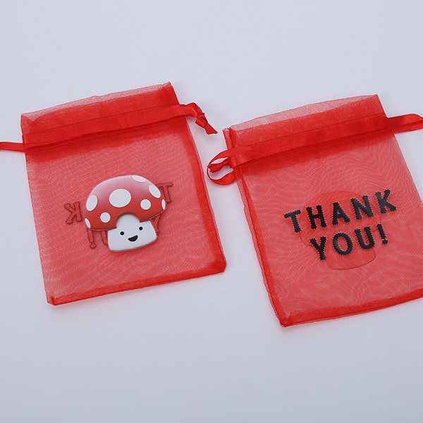 エレガントでプロフェッショナルに見えるオーガンザ巾着バッグの作り方